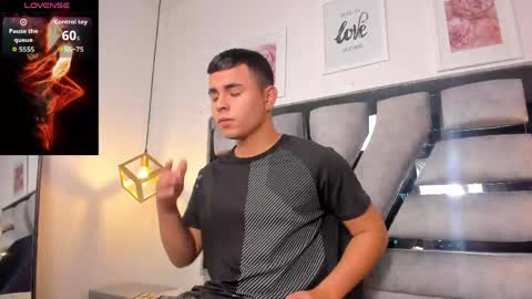 lianfox_ online show from 04/28/26, 12:32