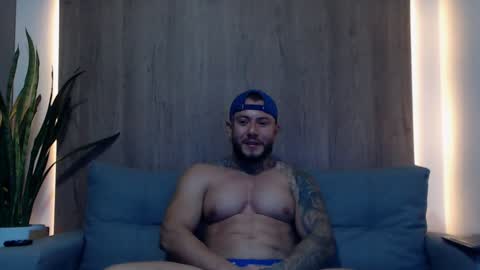 lianjones9 online show from 02/06/25, 02:55