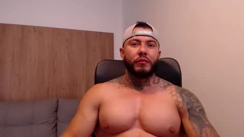 lianjones9 online show from 10/25/25, 05:40