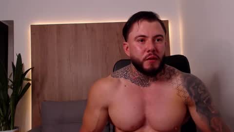 lianjones9 online show from 12/02/25, 08:59