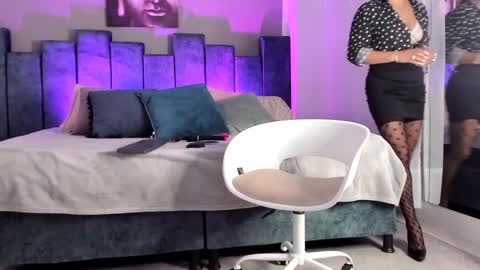 Lian online show from 03/11/25, 07:47