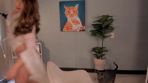 Lia online show from 04/01/26, 01:52