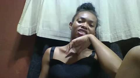 liaraisha online show from 10/10/25, 06:51