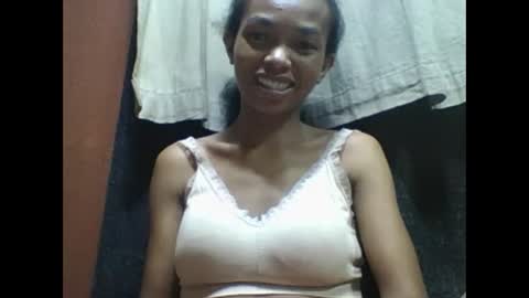 liaraisha online show from 12/22/25, 08:33