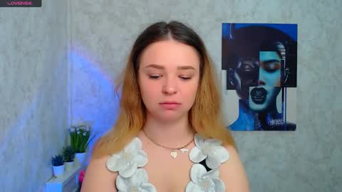 Liara online show from 05/11/26, 07:14