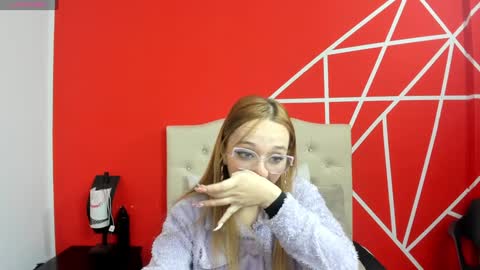 Lia Roberts online show from 01/13/25, 12:02