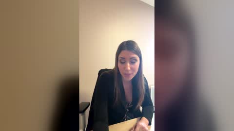 Lib ertine32 online show from 02/24/26, 08:23