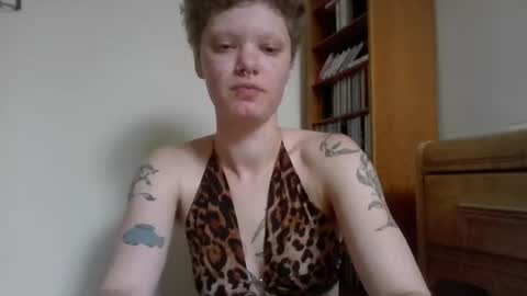Snapshot of libbyelliott chatting on 07/07/26, 10:25 libbyelliott online show from 07/07/26, 10:25