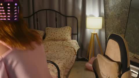 Elena online show from 09/12/25, 11:26