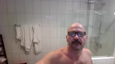 Cockcentric online show from 10/15/25, 08:14