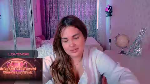 libra_mia online show from 06/16/26, 02:30