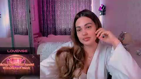 libra_mia online show from 06/17/26, 07:11