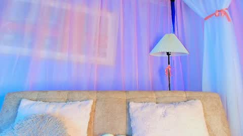 Valentina Hall online show from 05/04/26, 11:39