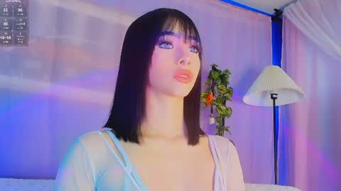 Valentina Hall online show from 08/06/26, 11:45