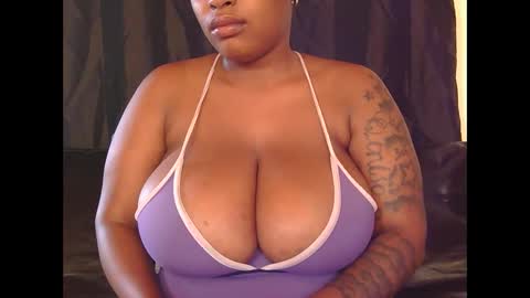 lickabletash98 online show from 12/18/24, 06:21