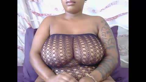 lickabletash98 online show from 01/28/25, 06:27