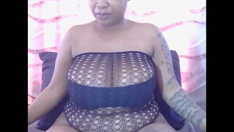 lickabletash98 online show from 10/11/25, 07:18