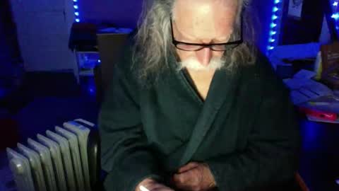 LickYourYoni online show from 12/19/25, 03:41