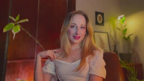 Snapshot of lierie chatting on 02/25/26, 06:39 its my birthday today so im offline but id be so happy if you felt like sending me a birthday love while im away online show from 02/25/26, 06:39