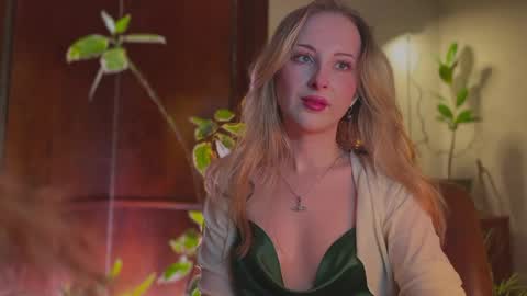 Snapshot of lierie chatting on 03/02/26, 06:37 its my birthday today so im offline but id be so happy if you felt like sending me a birthday love while im away online show from 03/02/26, 06:37