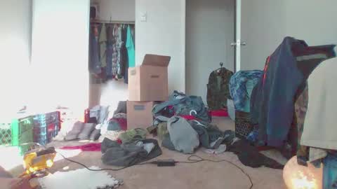 lifeofedger79 online show from 04/22/26, 09:49