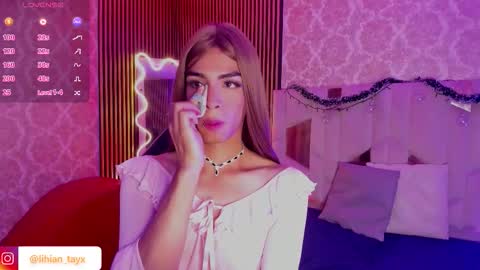 LIHIAN online show from 12/22/25, 03:47