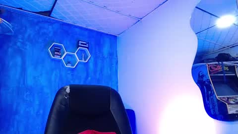 Daniel online show from 12/24/24, 03:58