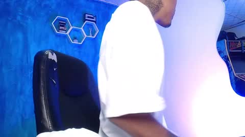 Daniel online show from 02/11/25, 01:30