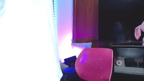 Daniel online show from 11/28/25, 12:13