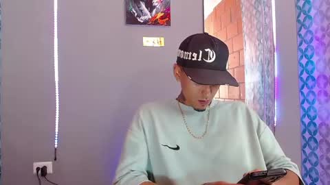 Snapshot of liiaam_lee_ chatting on 04/26/26, 08:06 Daniel online show from 04/26/26, 08:06