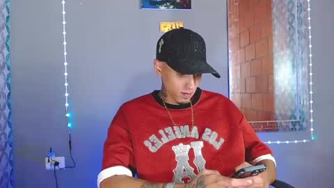 Snapshot of liiaam_lee_ chatting on 06/06/26, 09:08 Daniel online show from 06/06/26, 09:08
