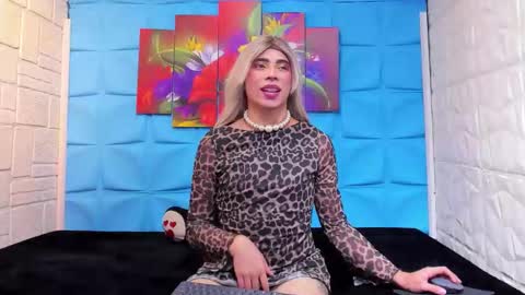 liiacollins online show from 01/10/26, 07:48