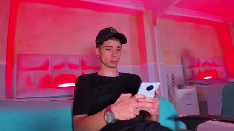 Snapshot of liiamhudson_ chatting on 02/07/25, 02:40 L I I A M online show from 02/07/25, 02:40