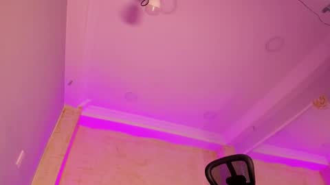 Snapshot of liiamhudson_ chatting on 02/12/25, 07:23 L I I A M online show from 02/12/25, 07:23