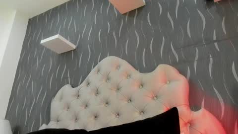 Snapshot of liiamhudson_ chatting on 02/13/25, 10:02 L I I A M online show from 02/13/25, 10:02