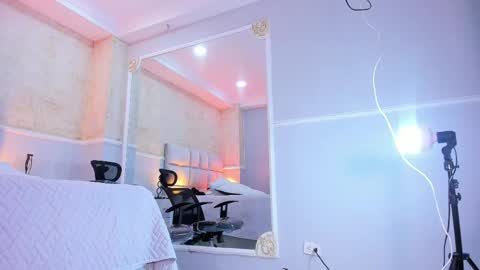 Snapshot of liiamhudson_ chatting on 03/07/25, 01:40 L I I A M online show from 03/07/25, 01:40