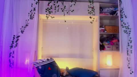         online show from 09/13/25, 12:05