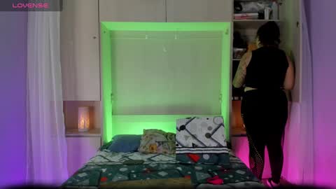         online show from 09/29/25, 11:37