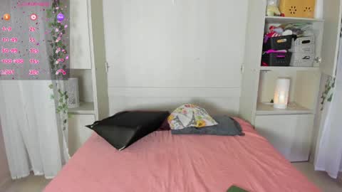 Snapshot of liiavega chatting on 05/15/26, 11:39 online show from 05/15/26, 11:39