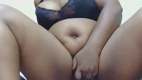 Lily online show from 04/15/26, 09:04