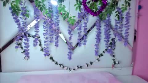 Snapshot of liinzy_rouse chatting on 09/16/25, 02:18 Brittany online show from 09/16/25, 02:18