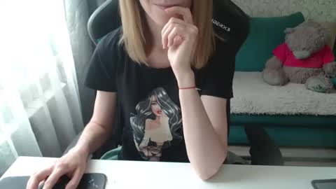 Snapshot of liissax chatting on 05/30/26, 02:25 Liissax online show from 05/30/26, 02:25