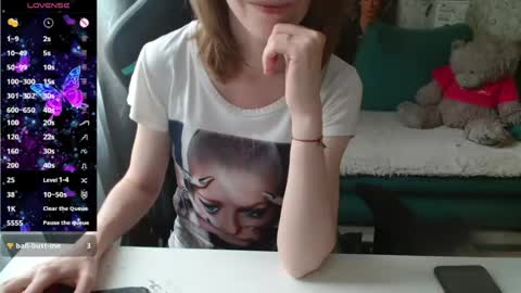 Snapshot of liissax chatting on 07/11/26, 03:59 Liissax online show from 07/11/26, 03:59