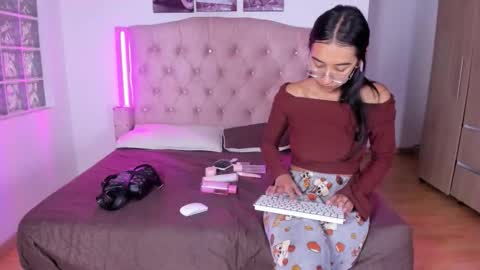 Valery  online show from 02/03/26, 11:37