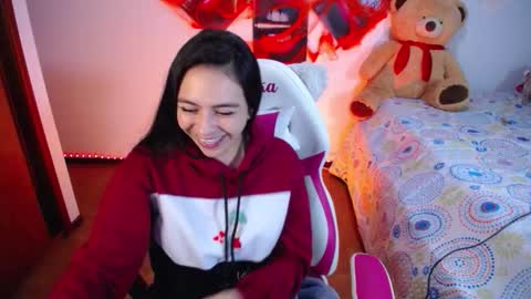 Liika  online show from 10/28/25, 11:07