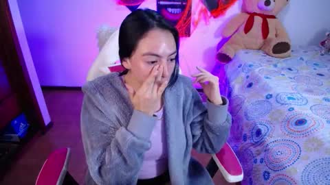 Liika  online show from 11/02/25, 07:22