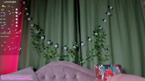 Snapshot of lika_moon chatting on 01/18/25, 01:08 Lika online show from 01/18/25, 01:08