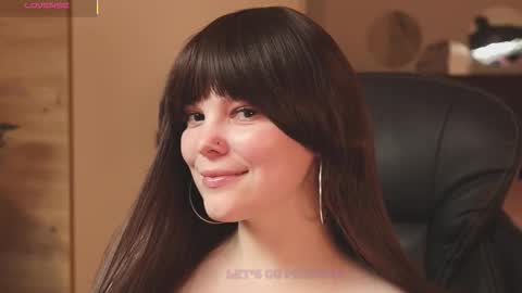 likaaberry online show from 11/17/25, 06:24