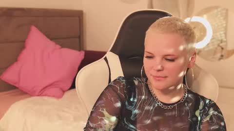 likaaberry online show from 02/28/26, 02:29