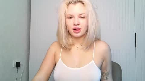 Anna and Bella online show from 07/18/26, 07:34